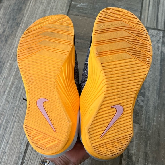 Nike Metcon 5 Orange Black laser Women’s size 6 - Picture 8 of 10
